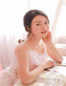 《三个女人共享按摩-6090青苹果影院手机版免费》