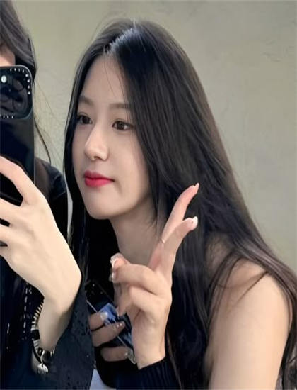 文化分析：贝蒂！节日快乐中的的叙事技巧与导演风格 理解文化认同的建构过程